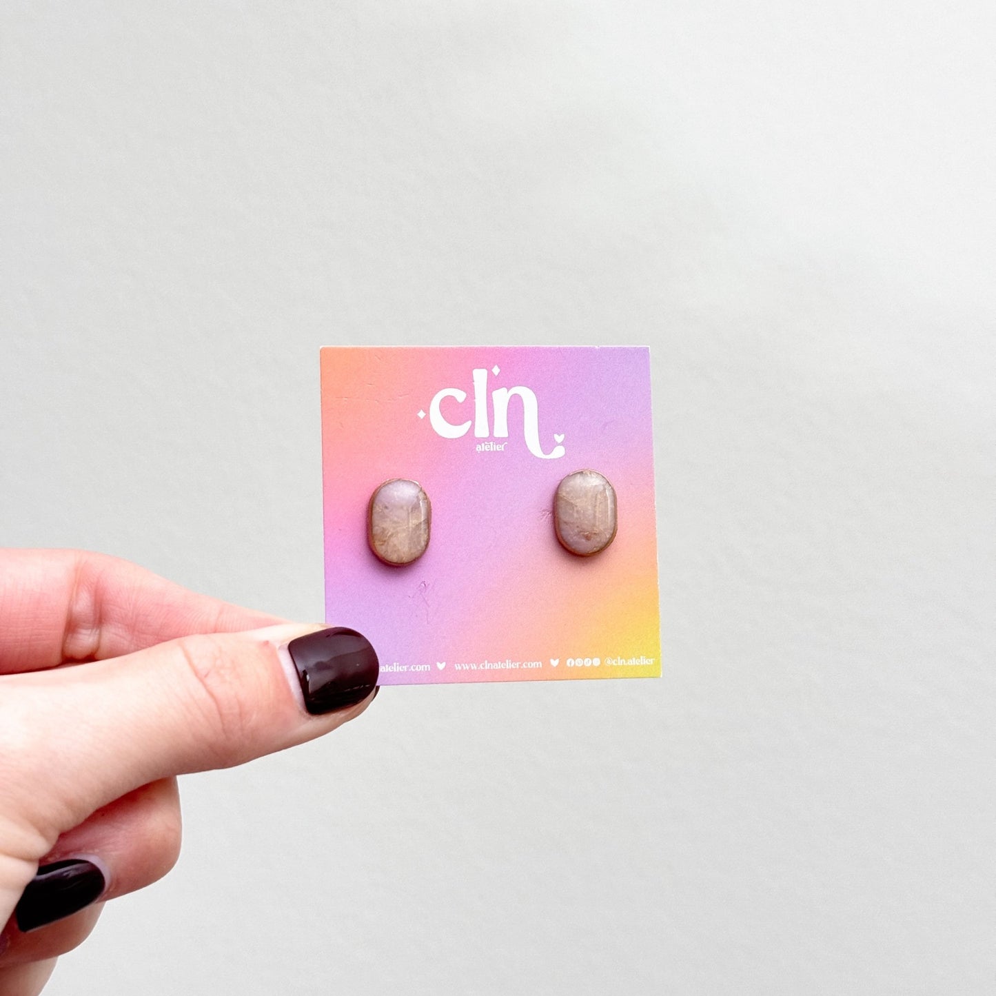 Faux stone studs - Earrings - CLN Atelier