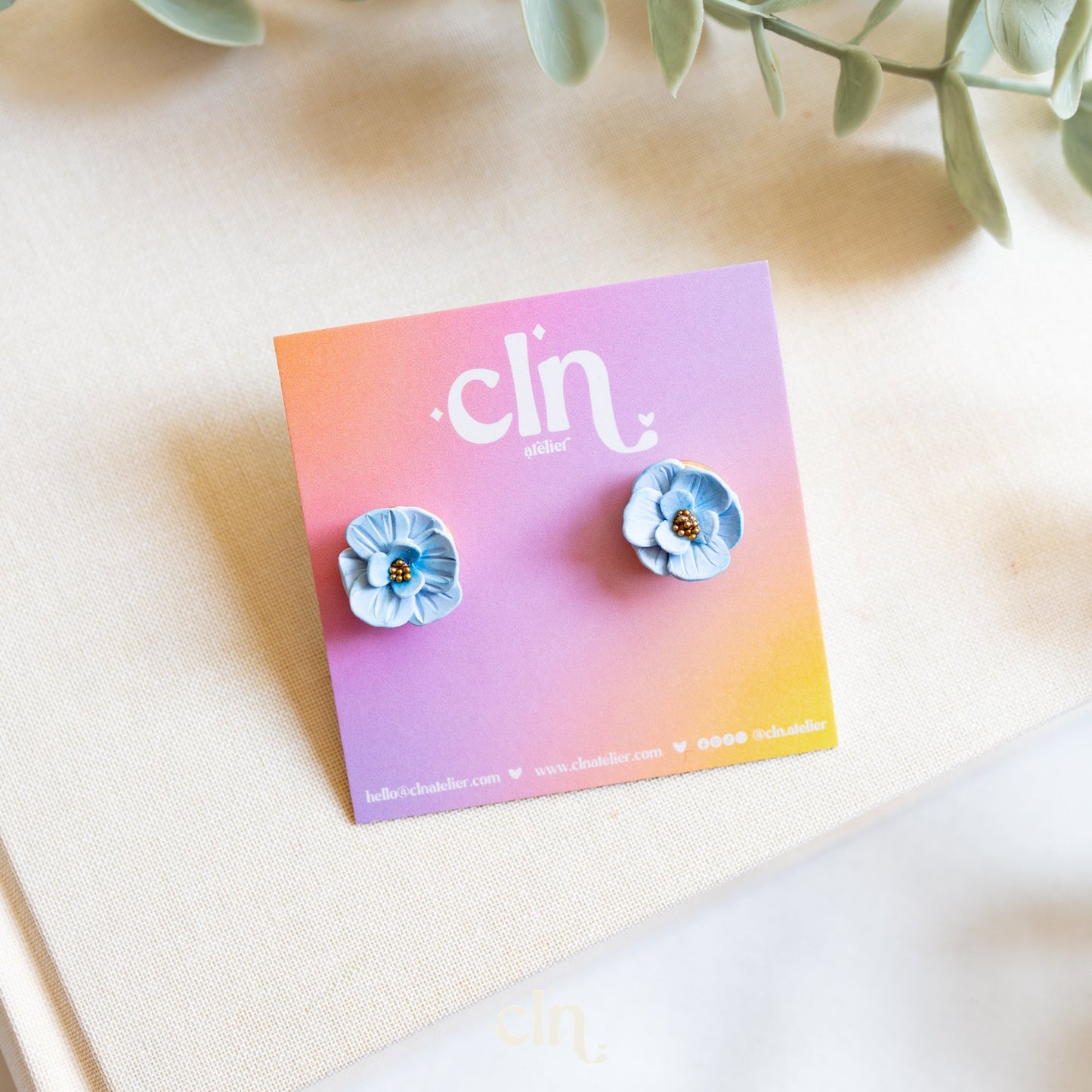 Flower studs - blue - Earrings - CLN Atelier