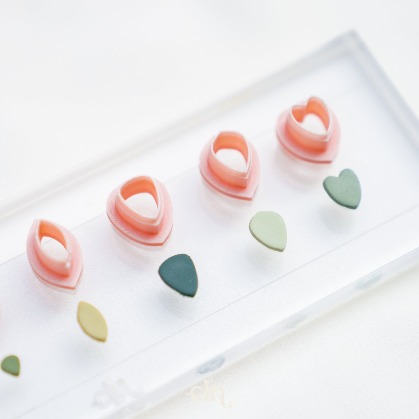 Micro petals and leaves - Cutter - CLN Atelier