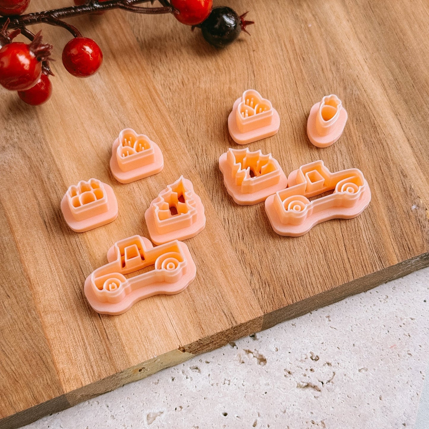 Pickup - Truck with 4 accessories (all seasons) - Cutter - CLN Atelier