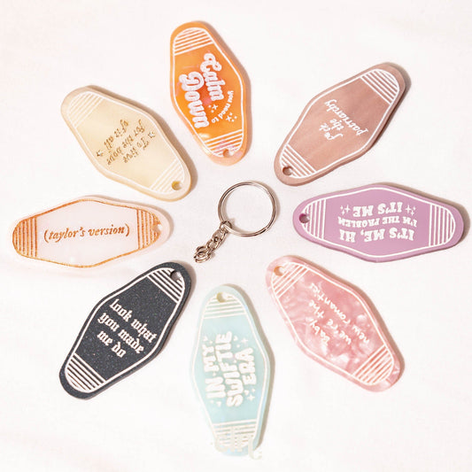 Taylor Swift keychains - Pick your quote - Earrings - CLN Atelier