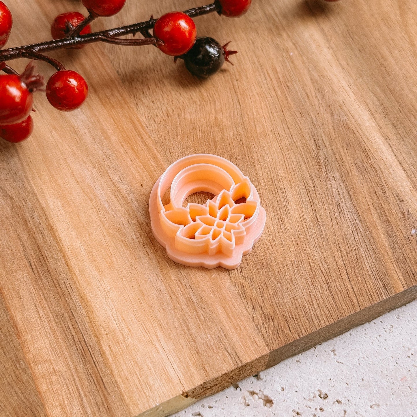 Wreath with Poinsettia - Cutter - CLN Atelier