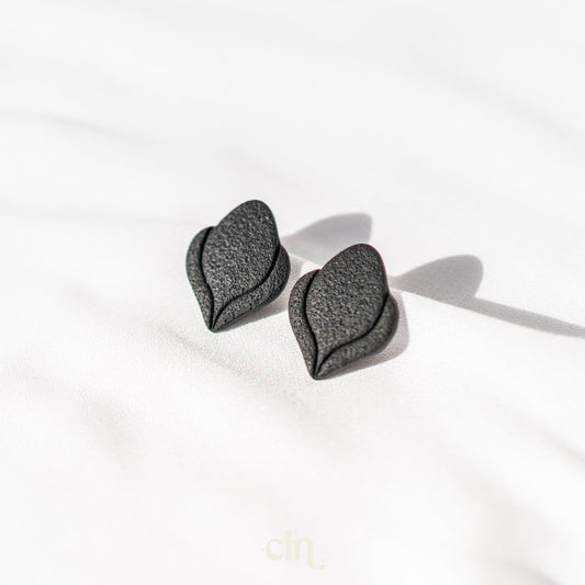 Black textured tulip stud - Earrings - CLN Atelier