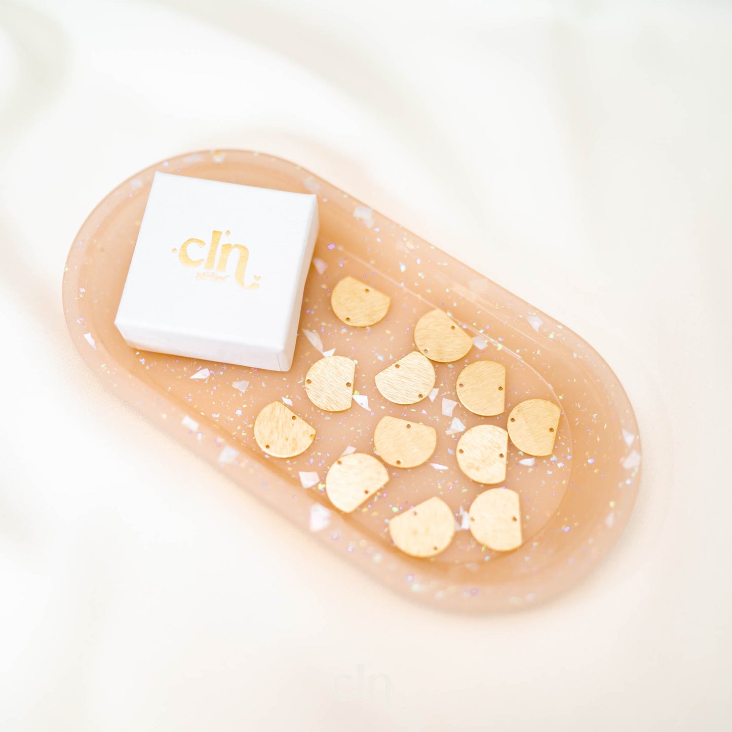 Brushed connector charm - CLN Atelier