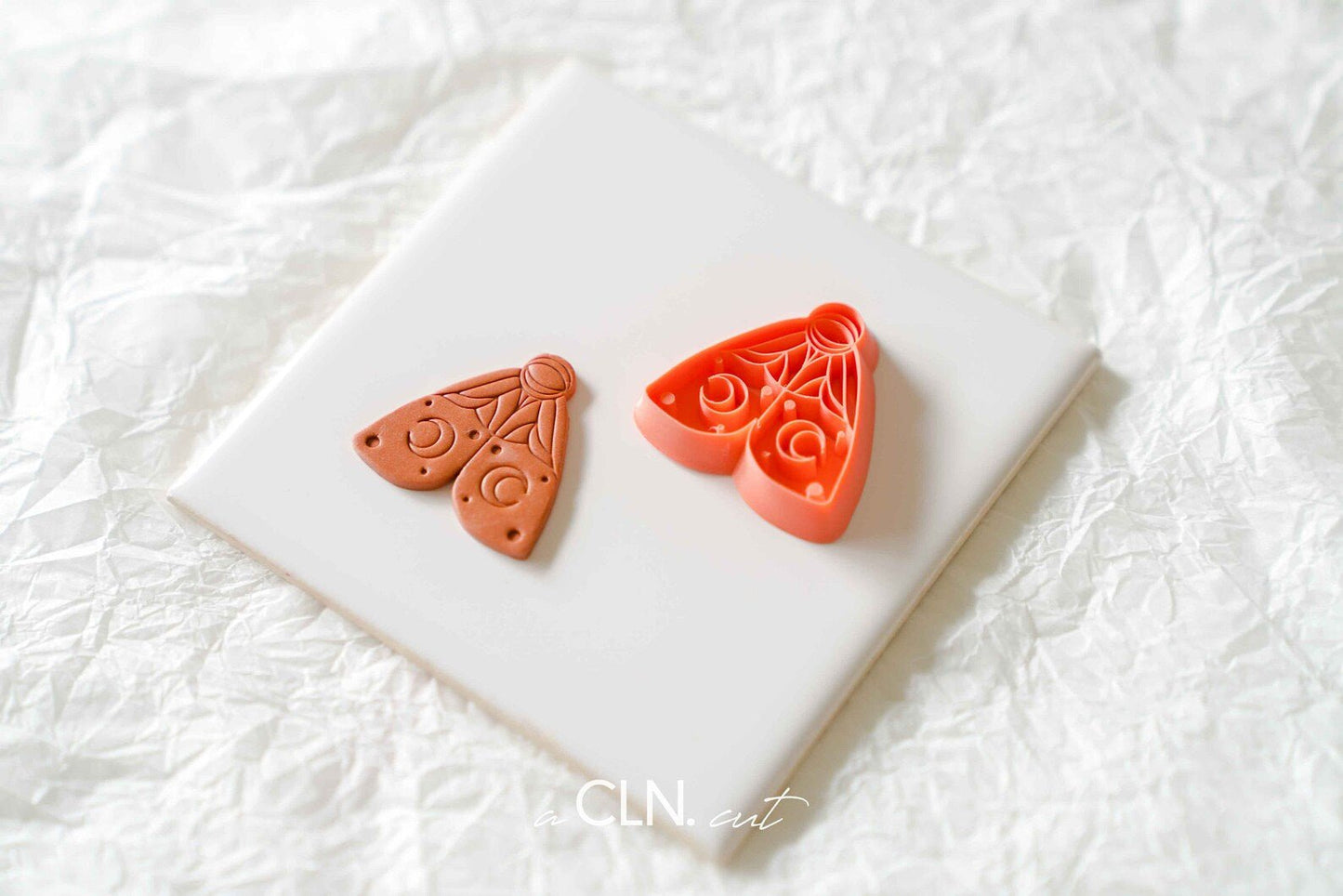 Embossed moth - Cutter - CLN Atelier