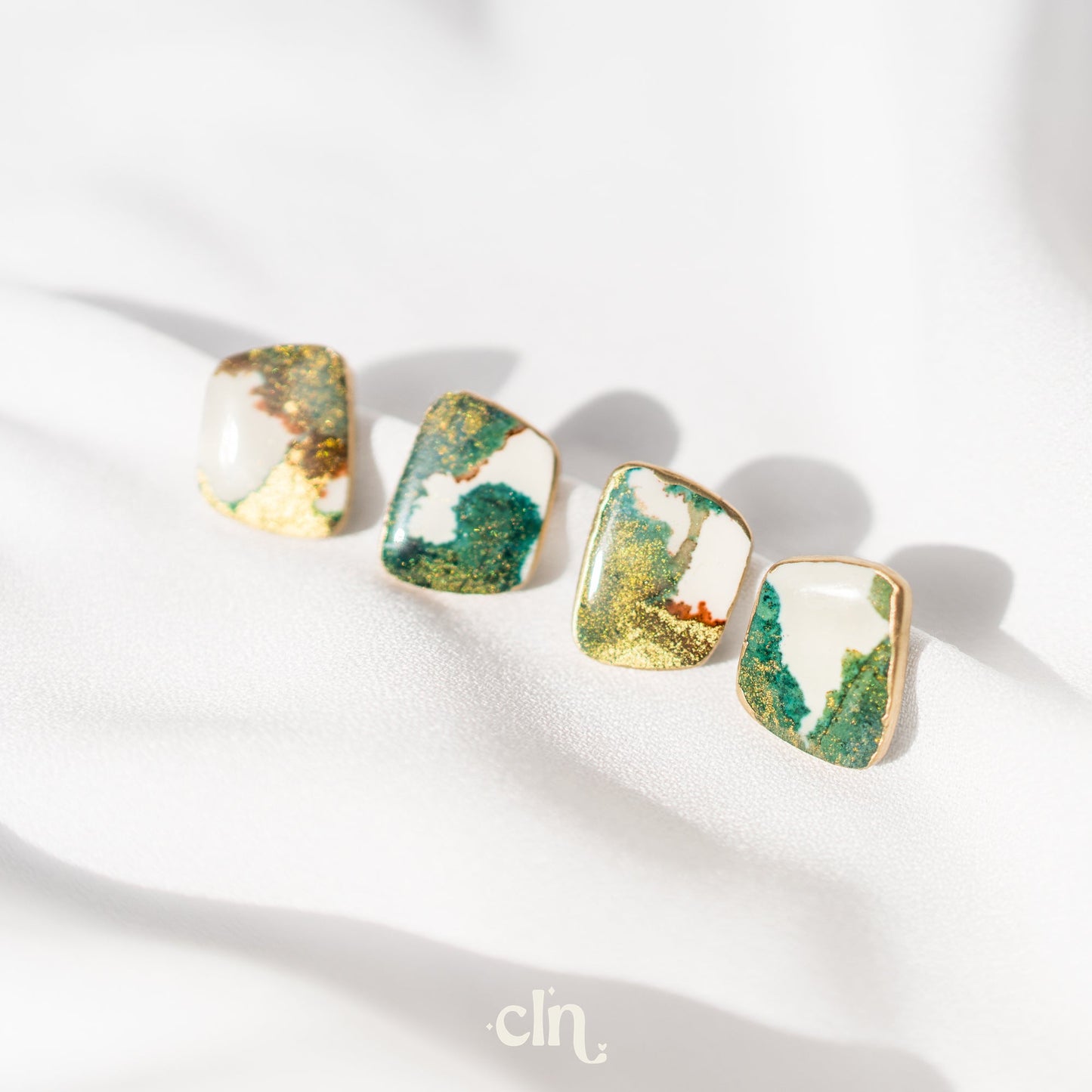 Faux marble stud with white & gold accents - Earrings - CLN Atelier