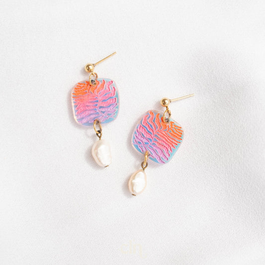 Floral holographic dangle - Earrings - CLN Atelier