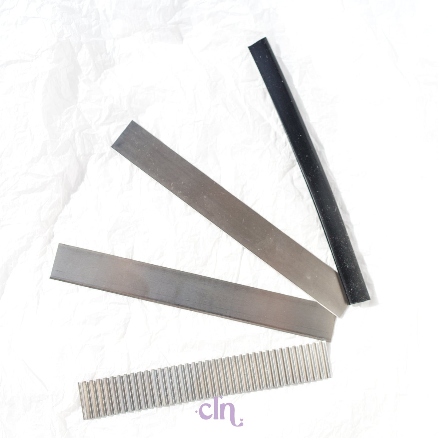 Set of 3 tissue blades - Curated tools - CLN Atelier