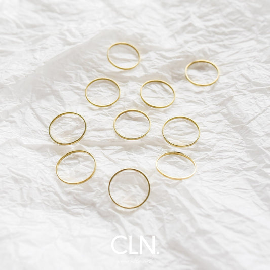 Thin Circle Charm 10 Pieces - Brass charm - CLN Atelier