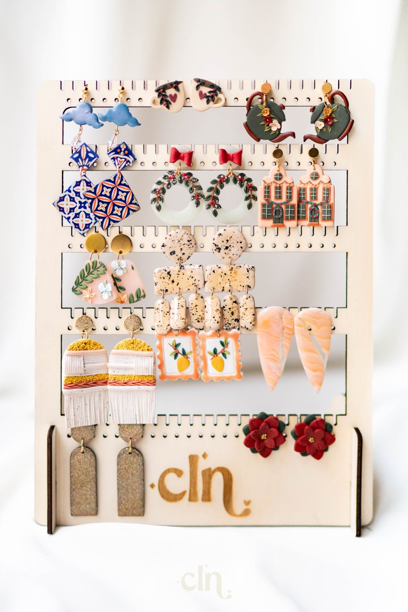 Wooden jewelry display - Display - CLN Atelier