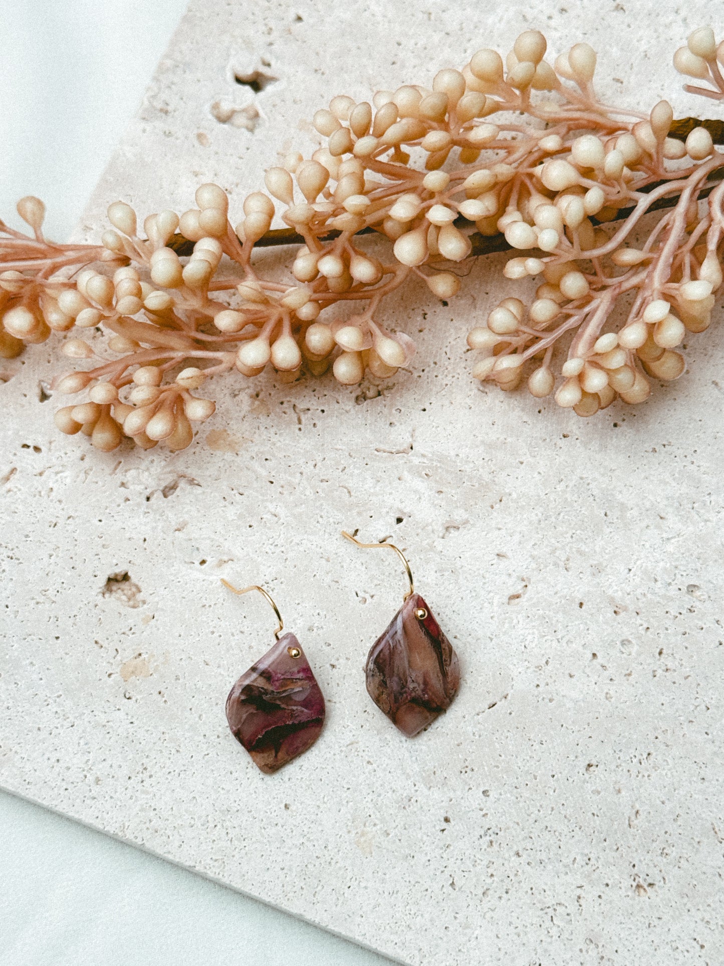 Faux stone burgundy - L