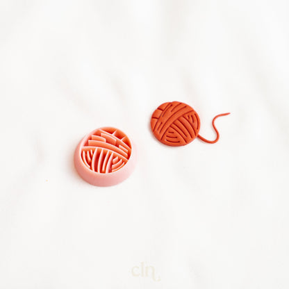 Ball of wool/ ball of yarn - Cutter - CLN Atelier