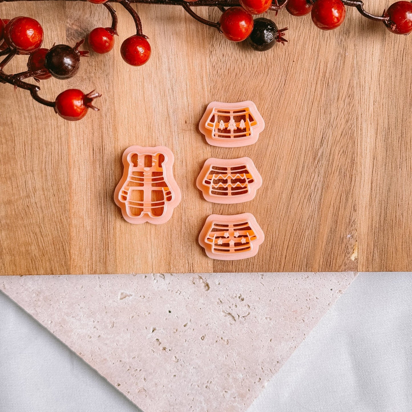 Bear with sweaters - Cutter - CLN Atelier