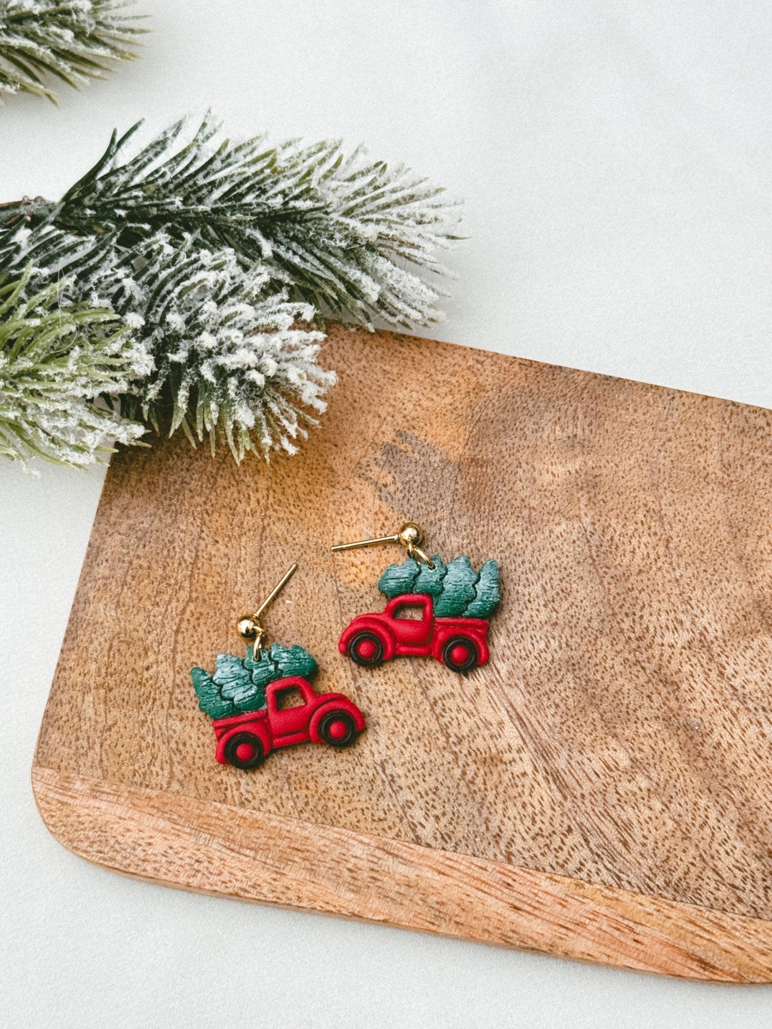 Christmas tree farm truck - CLN Atelier