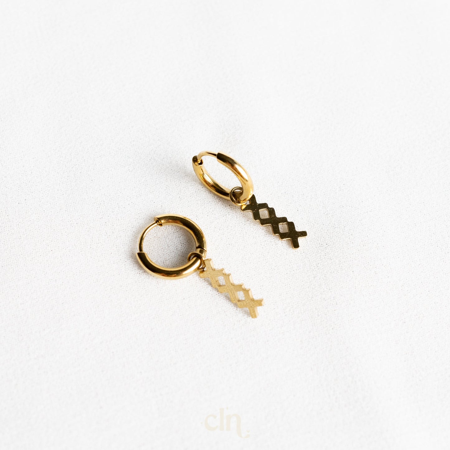 Dainty hoops XXX - Earrings - CLN Atelier