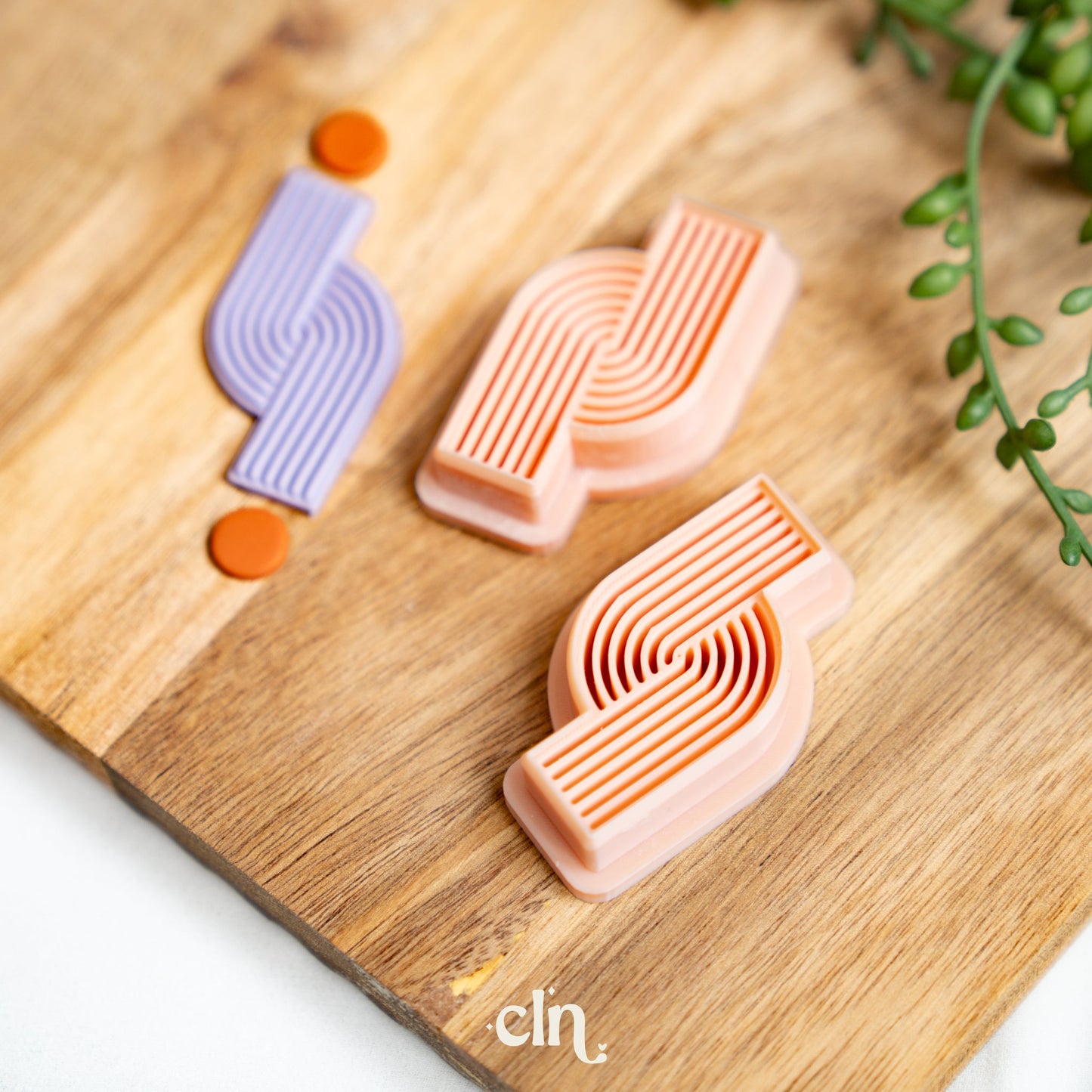 Embossed geometric shape 10 - CLN Atelier