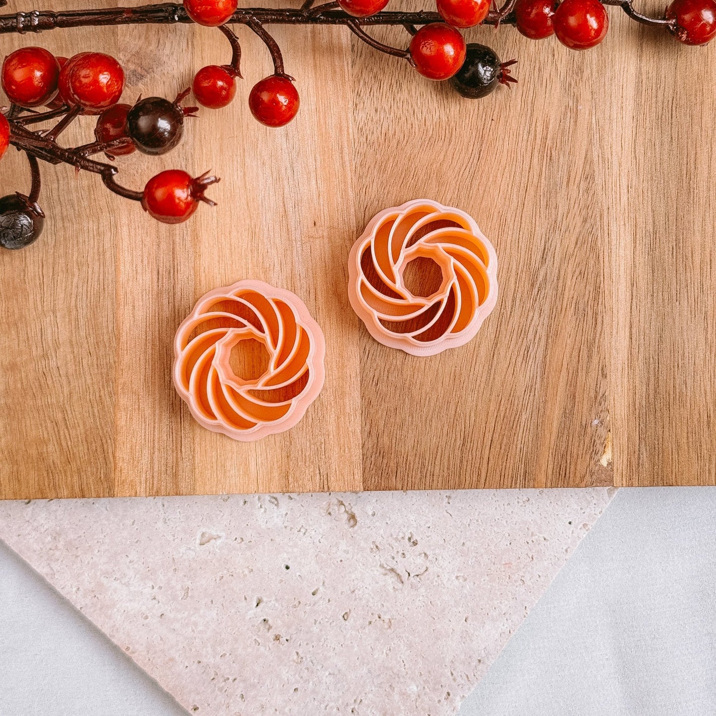 Embossed Wreath - Cutter - CLN Atelier