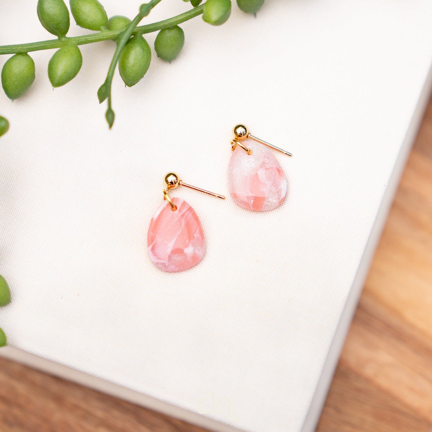 Faux stone dangle - Cotton candy R - Earrings - CLN Atelier