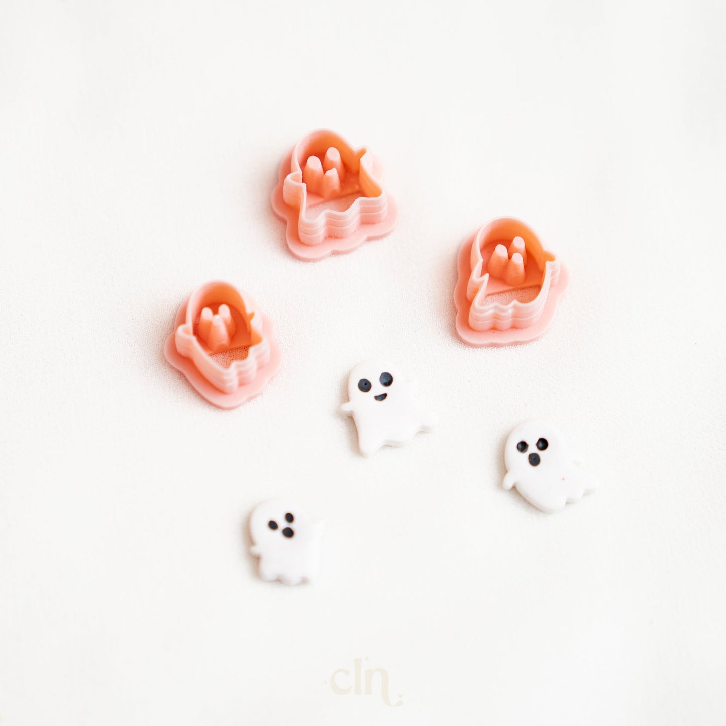 Ghost studs (set of 3) - Cutter - CLN Atelier