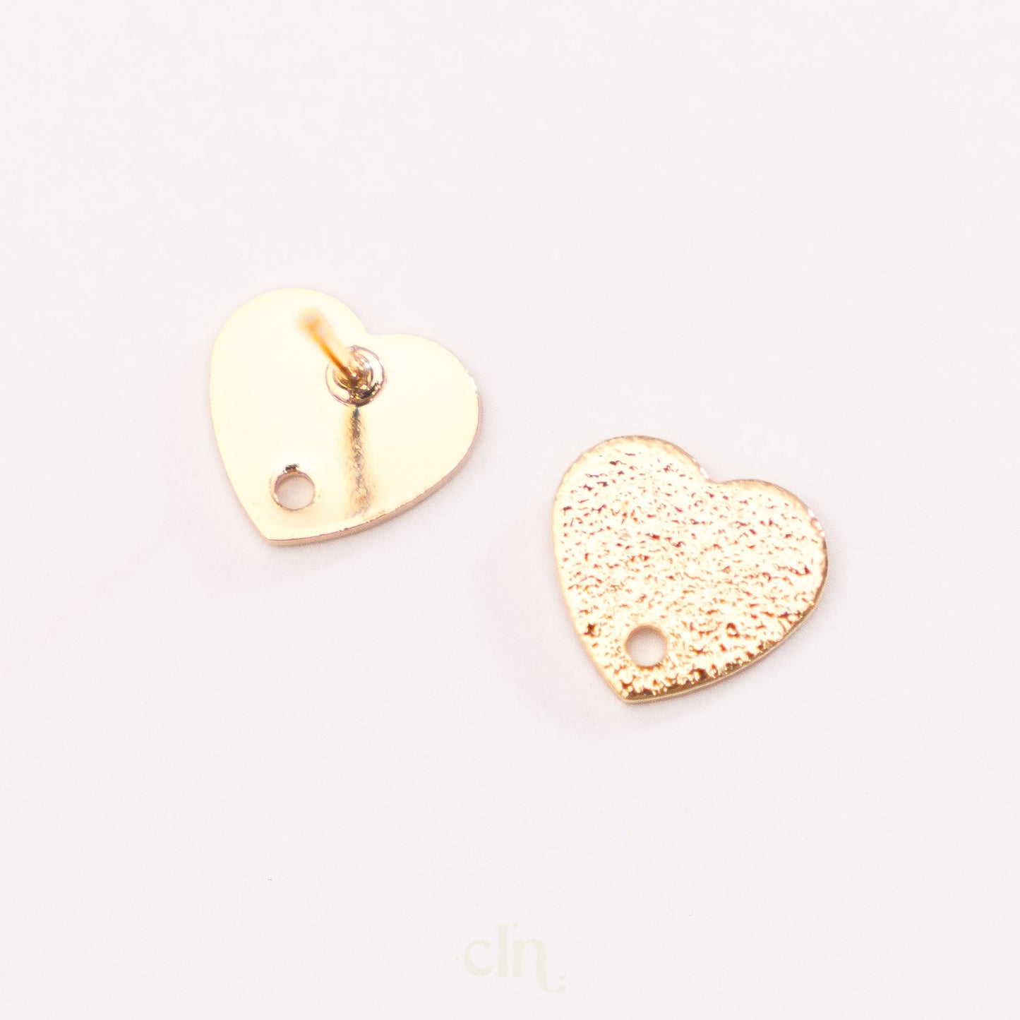 Heart speckled 10mm stud 14K gold plated - Earring findings - CLN Atelier