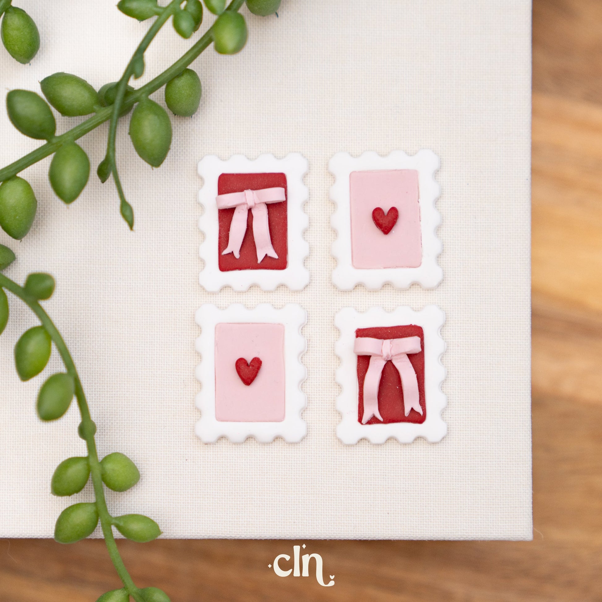 Heart stamps - Earrings - CLN Atelier