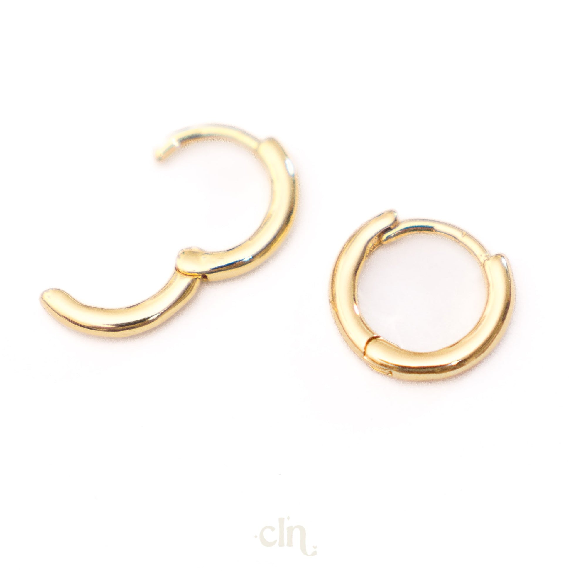 Huggie hoop 18K gold plated - Earring findings - CLN Atelier