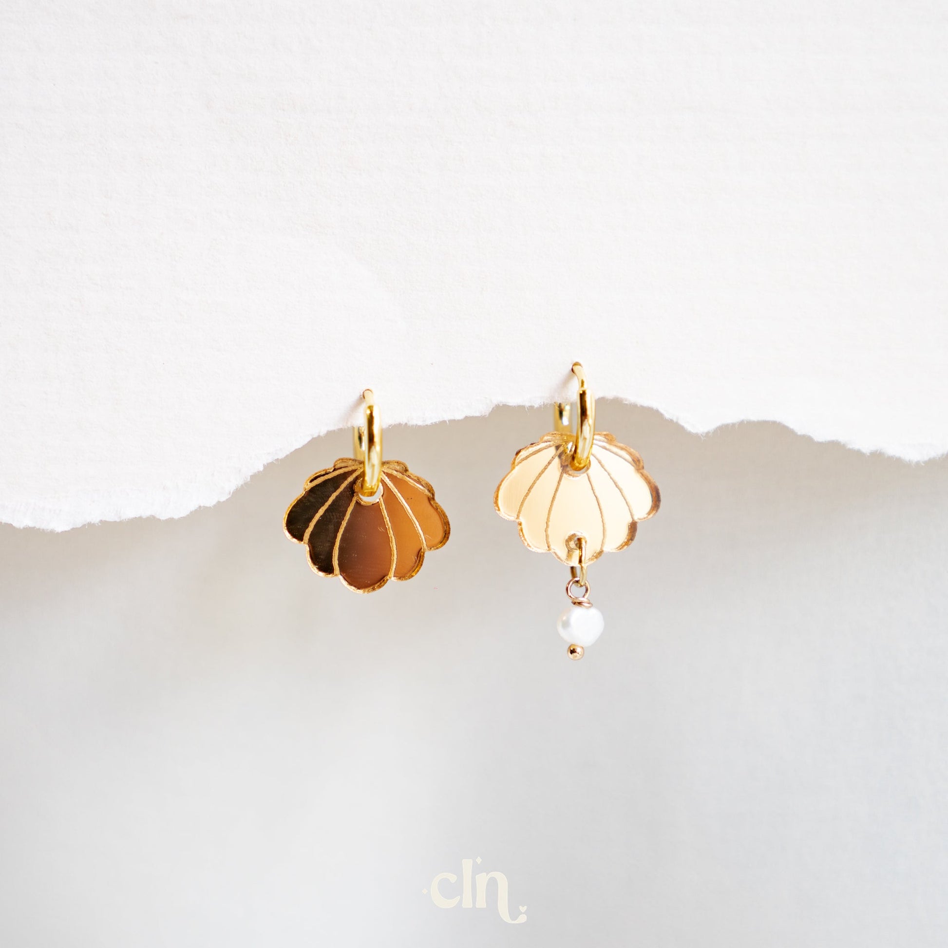 Mediterranean seafood - Shell with pearl - Earrings - CLN Atelier