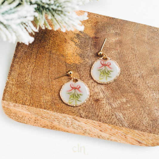 Mistletoe dangles with golden brim - CLN Atelier