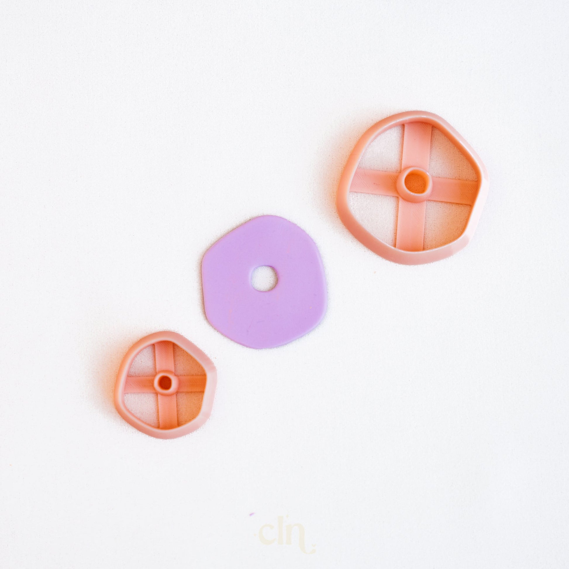 Organic donut circle - Cutter - CLN Atelier