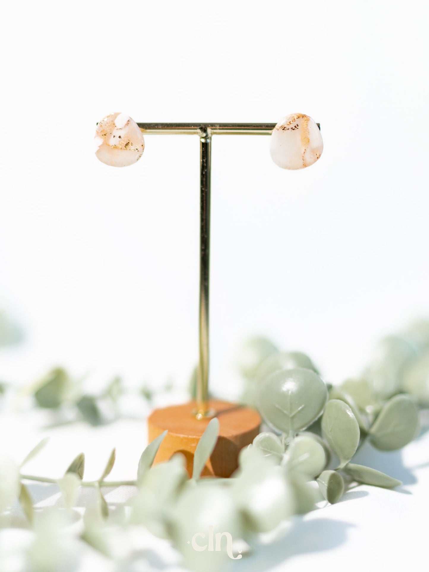 Pastel faux stones - beige and gold - Earrings - CLN Atelier