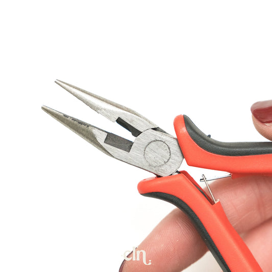 Pliers with chain nose - plain - Curated tools - CLN Atelier