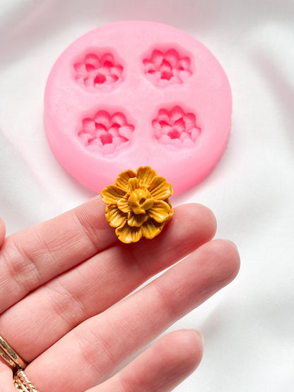 Plum flower mold - Silicone Mold - CLN Atelier