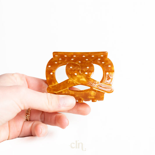 Pretzel hair clip - Hairclips - CLN Atelier