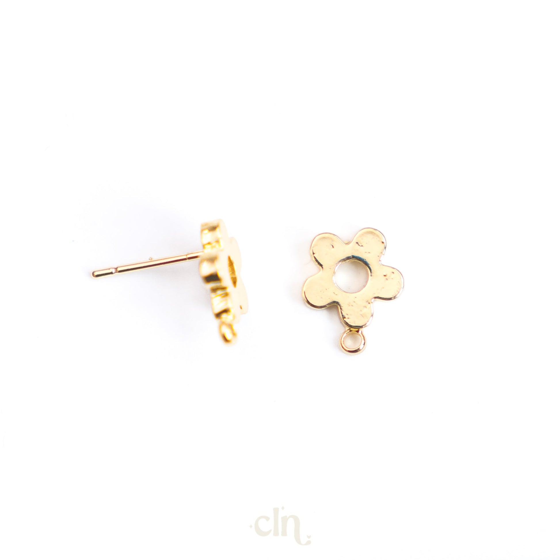 Small daisy stud - Earring findings - CLN Atelier