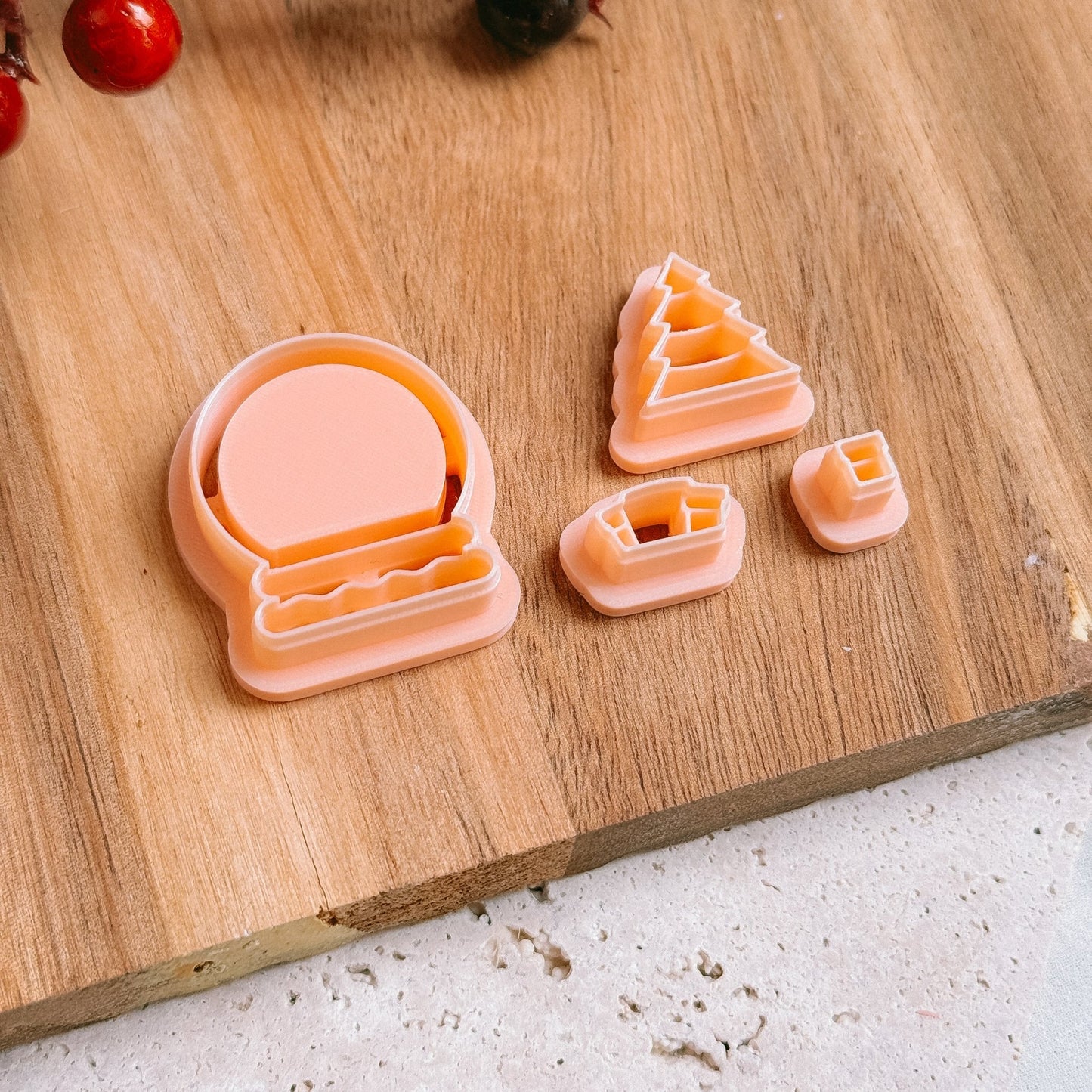 Snow Globe With Tree & Gifts - Cutter - CLN Atelier