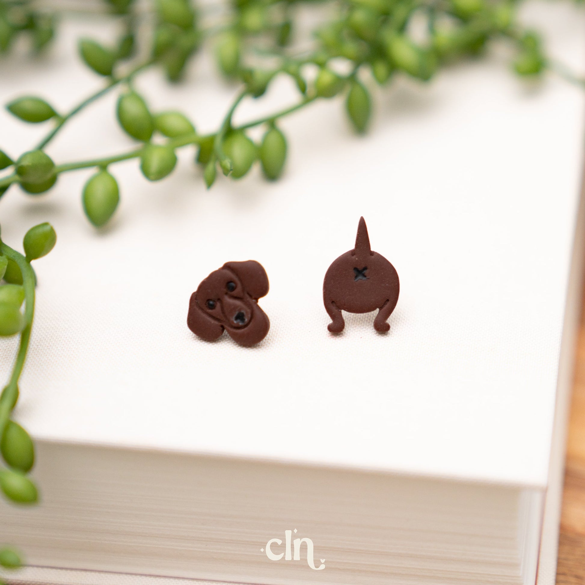 Teckel - Dachshund - Sausage Dog studs - Earrings - CLN Atelier