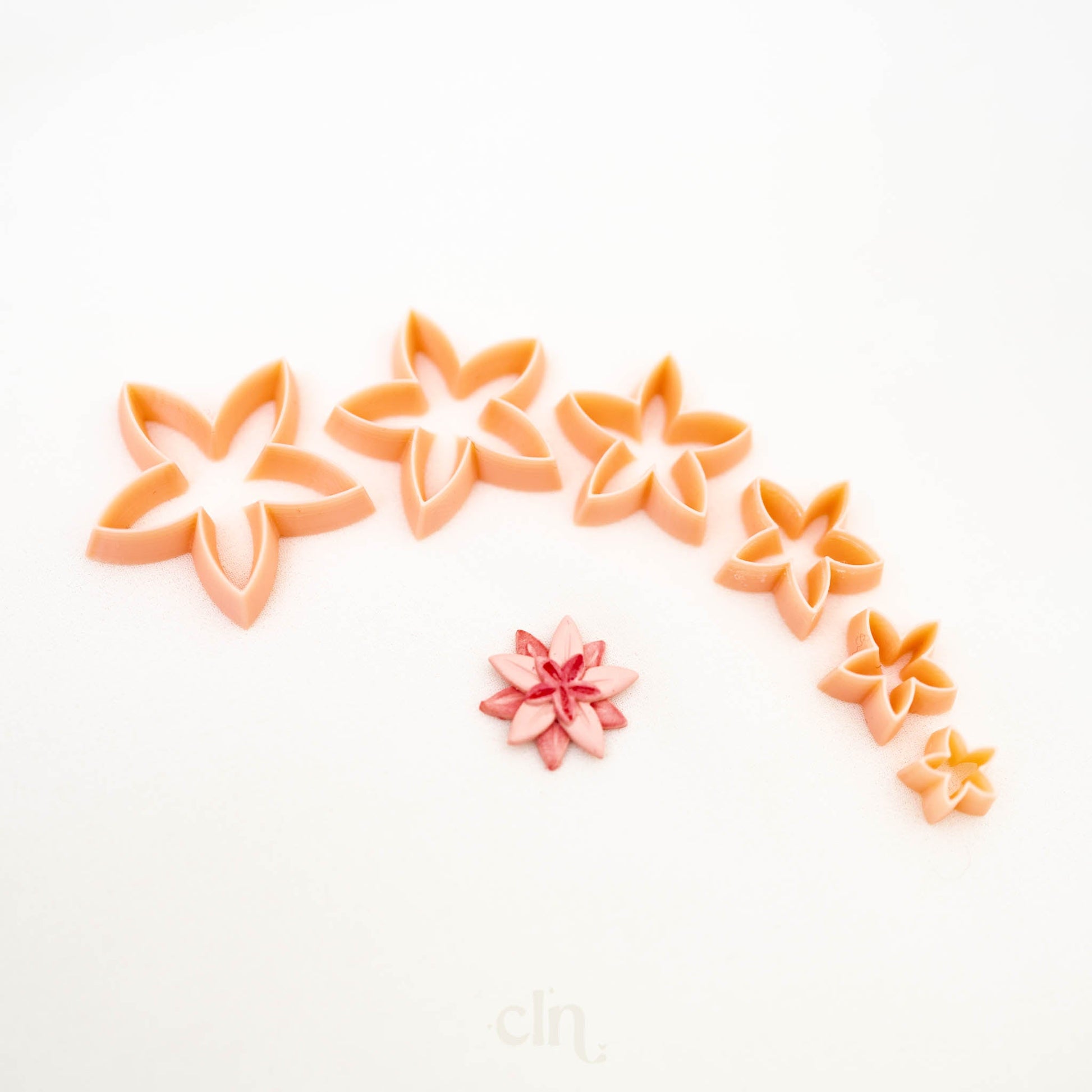 Pointed flower - Cutter - CLN Atelier